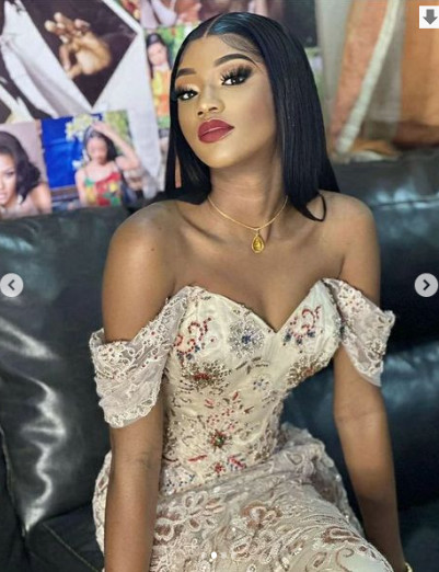 Kiné Ndiaye Rose s'affiche dans une robe très chic (Photos) Kiné Ndiaye Rose s'affiche dans une robe très chic (Photos)