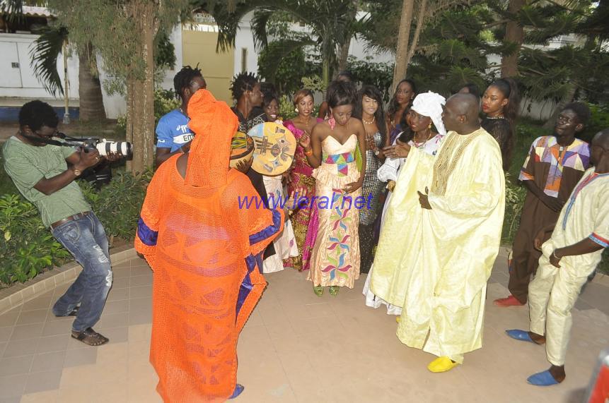 Quelques images exclusives du tournage du clip "Fi nu jaar" de Gorgui Ndiaye  alias Go Ndiaye