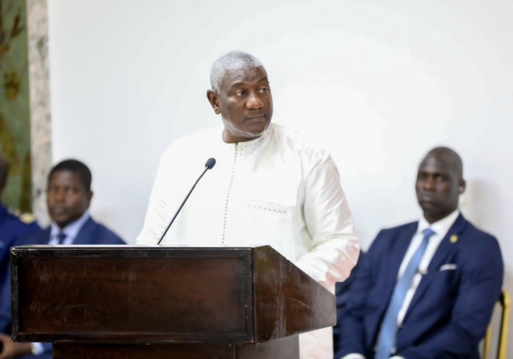 Photos / Fête du Travail du 1er mai : Réception des cahiers de doléances par le président de la République, Macky Sall Photos / Fête du Travail du 1er mai : Réception des cahiers de doléances par le président de la République, Macky Sall