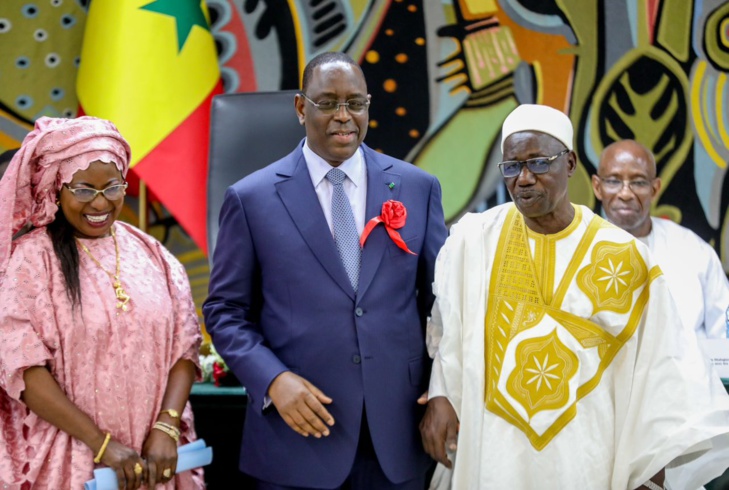 Photos / Fête du Travail du 1er mai : Réception des cahiers de doléances par le président de la République, Macky Sall Photos / Fête du Travail du 1er mai : Réception des cahiers de doléances par le président de la République, Macky Sall