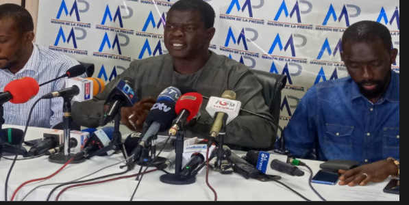 Liberté de presse, arrestations, régulation : Bamba Kassé interpelle le Président Sall Liberté de presse, arrestations, régulation : Bamba Kassé interpelle le Président Sall