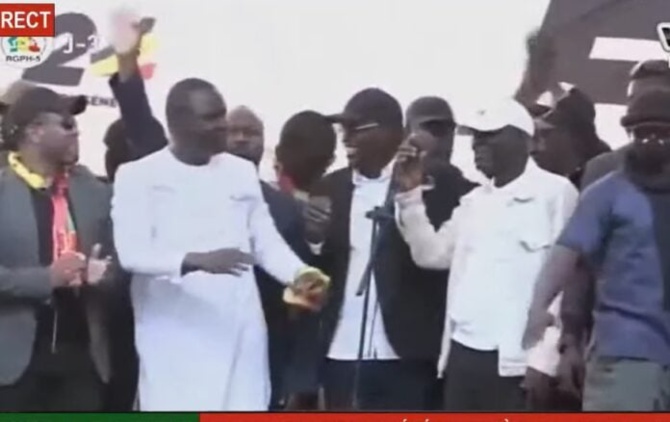 Rassemblement du F24: Khalifa Sall hué à la Place de la Nation