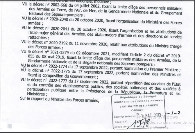 Décret présidentiel: Macky Sall suspend exceptionnellement les départs à la retraite des personnels militaires des armées Décret présidentiel: Macky Sall suspend exceptionnellement les départs à la retraite des personnels militaires des armées