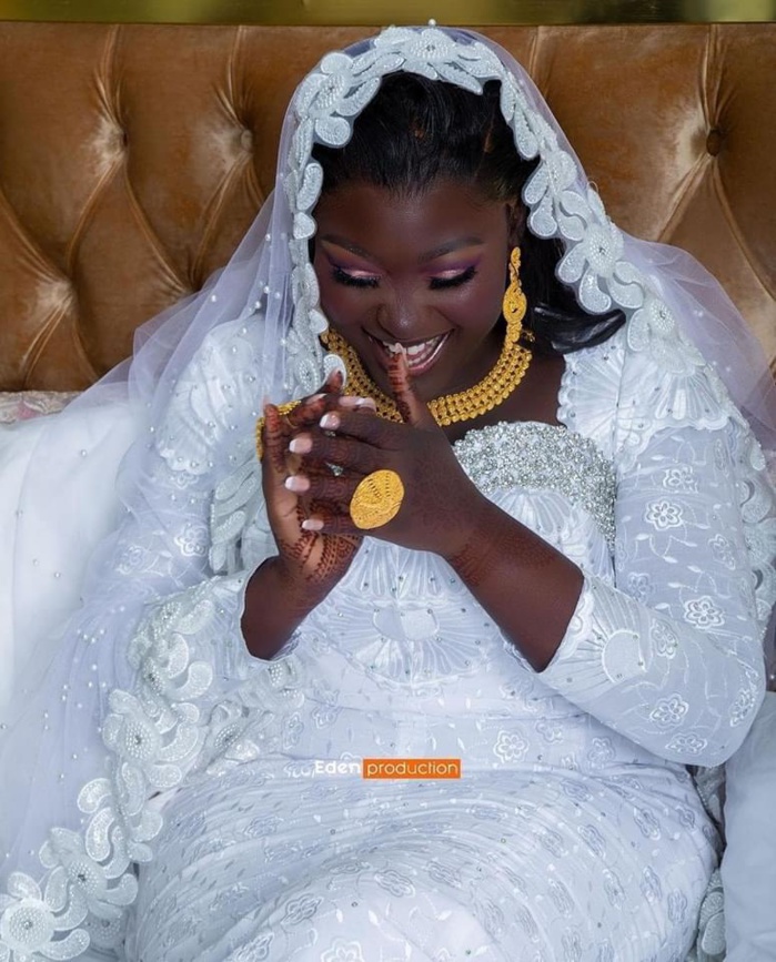 Carnet blanc: Amsa de la série "Maîtresse d'un homme marié", s'est mariée (Photos) Carnet blanc: Amsa de la série "Maîtresse d'un homme marié", s'est mariée (Photos)