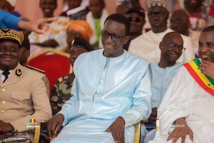 Photos/ Thiès: Amadou Ba, Premier Ministre, Ministre de l’Elevage à la réception de Taurillons « Guzera » Photos/ Thiès: Amadou Ba, Premier Ministre, Ministre de l’Elevage à la réception de Taurillons « Guzera »