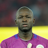 Absence de Demba Ba de la CAN : Giresse ‘’sait ce qu’il fait’’, selon Coundoul