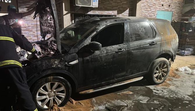 Sacré- Cœur : La Voiture du Ministre Conseiller Zator Mbaye incendiée