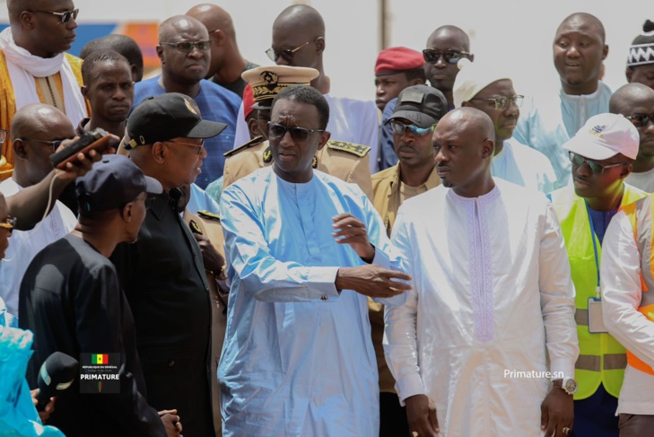Photos / Touba : Amadou Bâ, Premier ministre, visite les chantiers et se rend chez Serigne Mountakha