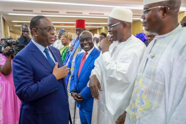 Photos/ Palais : Le président de la République, Macky Sall et les représentants des différentes entités participant au dialogue national