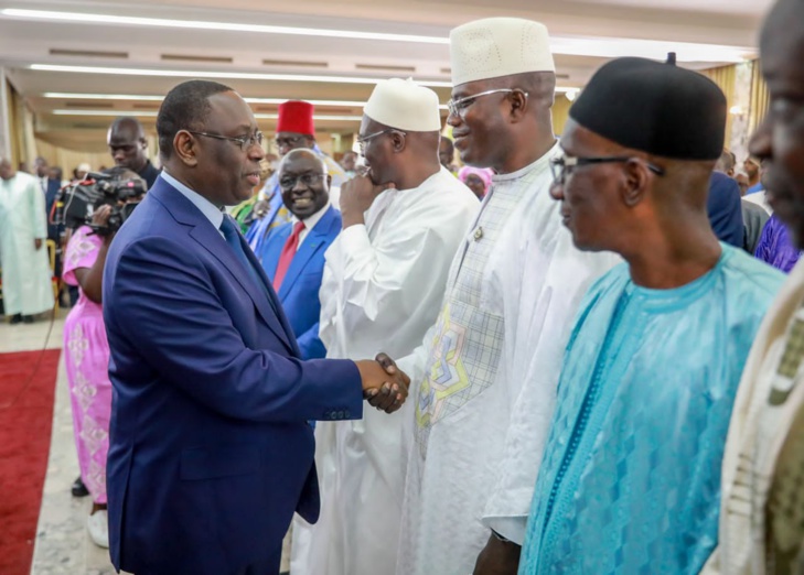 Photos/ Palais : Le président de la République, Macky Sall et les représentants des différentes entités participant au dialogue national