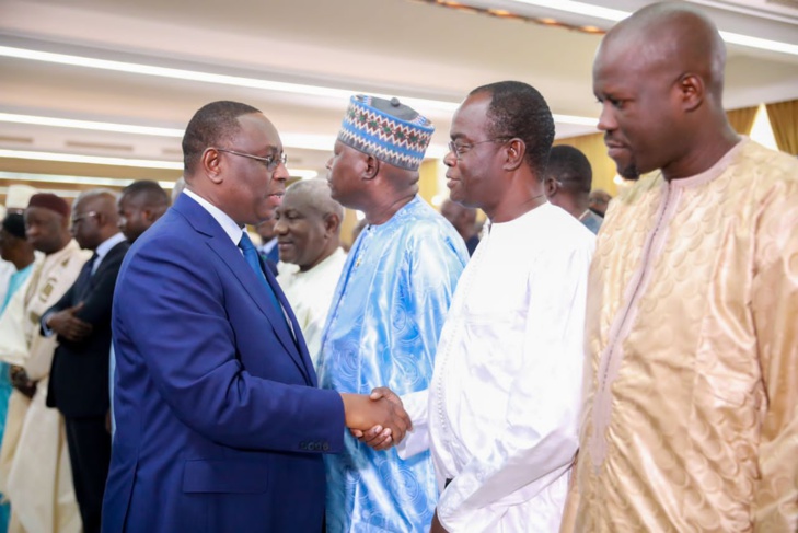 Photos/ Palais : Le président de la République, Macky Sall et les représentants des différentes entités participant au dialogue national