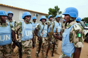Nouvelle attaque au Mali : trois casques bleus dans un état critique