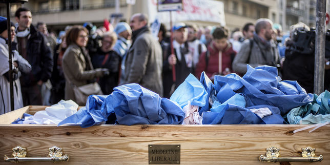 Après trois semaines, qui sont les médecins encore en grève ?