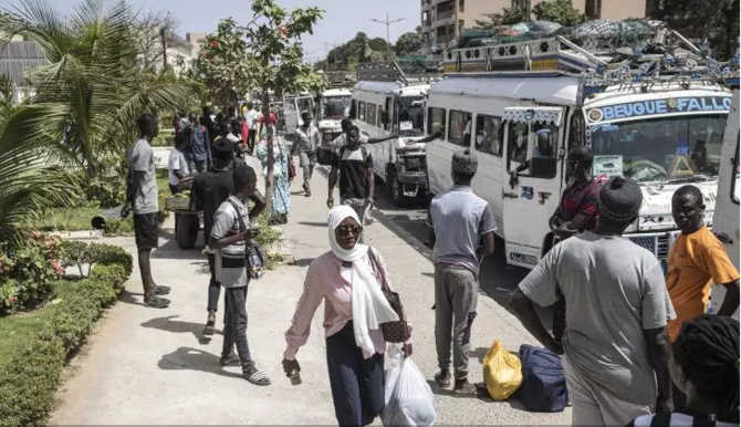 Après la fermeture : L’Ucad transformée en gare routière