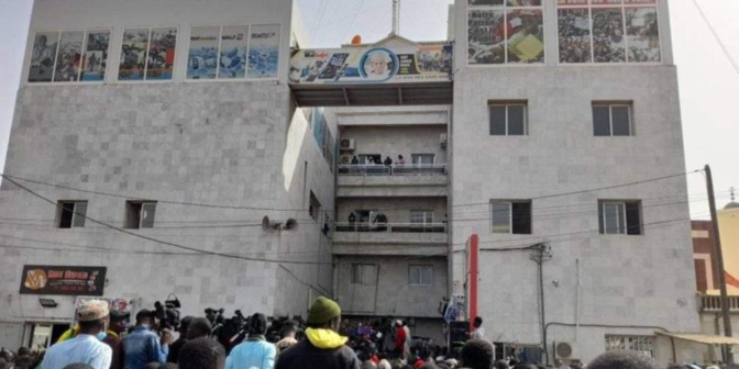 La diffusion des programmes de Walfadjri, suspendue pour un mois