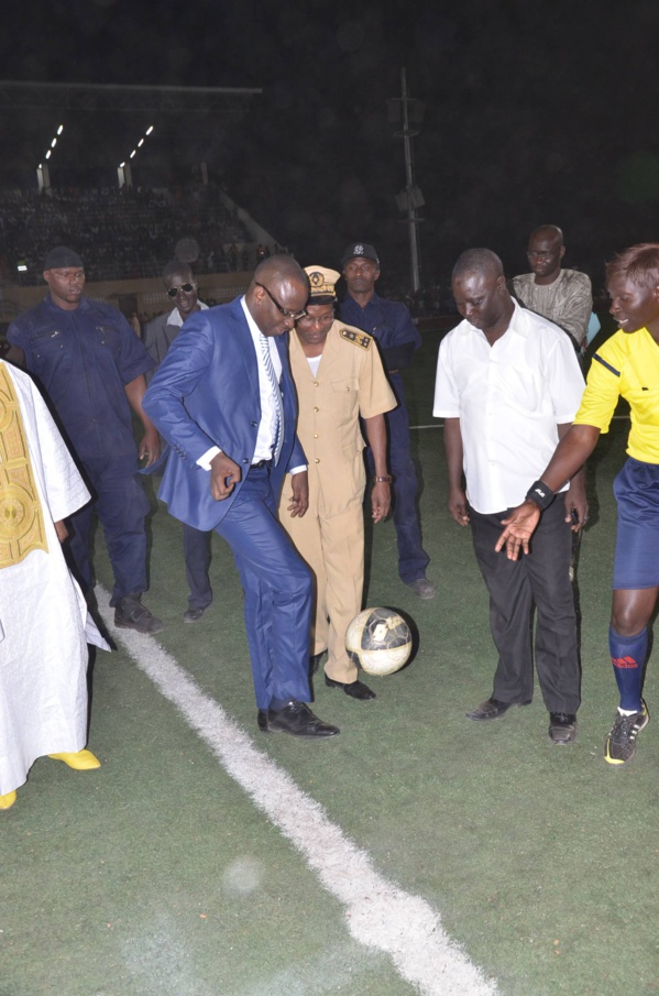 Finale municipale à Louga : Le maire Moustapha Diop frappe fort, Wally Seck enflamme le Ndiambour