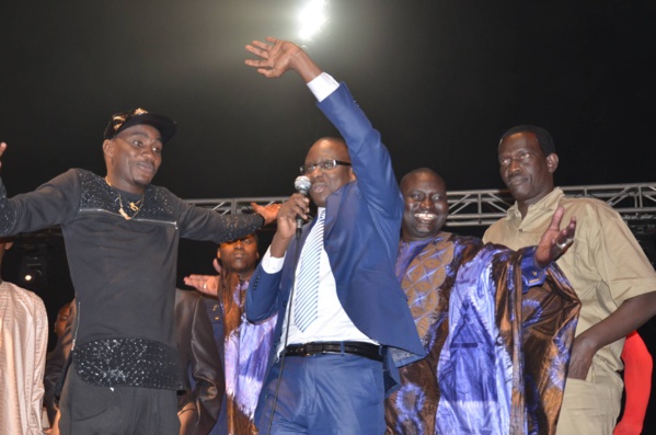 Finale municipale à Louga : Le maire Moustapha Diop frappe fort, Wally Seck enflamme le Ndiambour