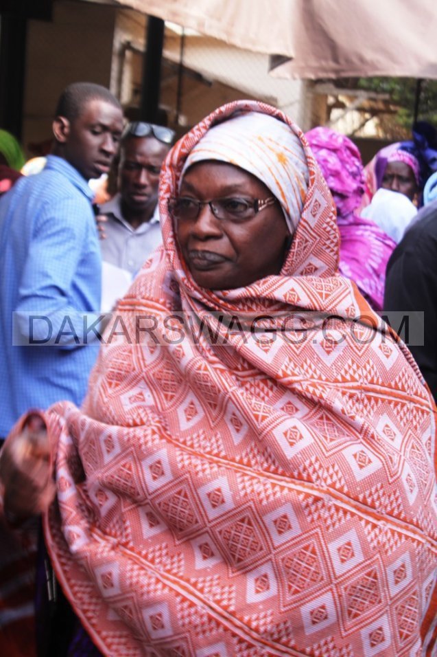 Obsèques du Président du Conseil constitutionnel: Seynabou Ndiaye Diakhaté, l’une des veuves de Cheikh Tidiane Diakhaté