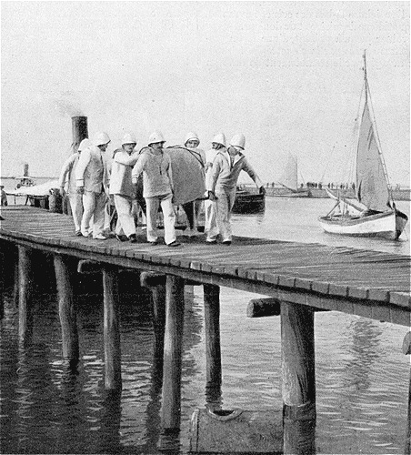 Transport de Brazza à l'hôpital de Dakar (1905).