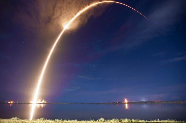 Google va investir un milliard de dollars dans SpaceX