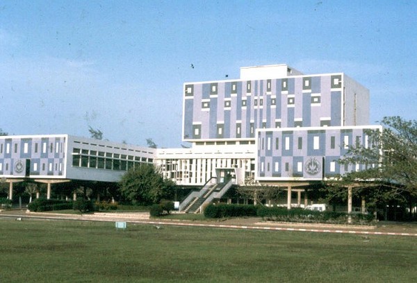 Enseignement supérieur : L'Université Cheikh Anta Diop bientôt refectionnée