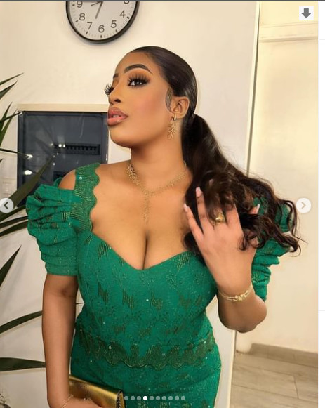 Tabaski: L'actrice Betty radieuse dans sa robe verte (Photos) Tabaski: L'actrice Betty radieuse dans sa robe verte (Photos)