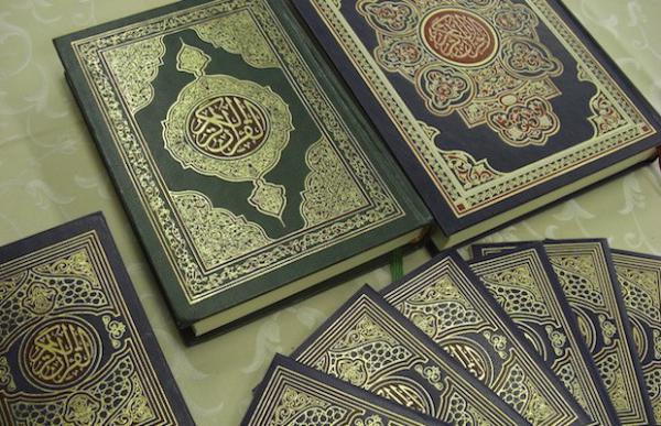 France: Le Coran en rupture de stock dans les librairies après les attentats de Paris