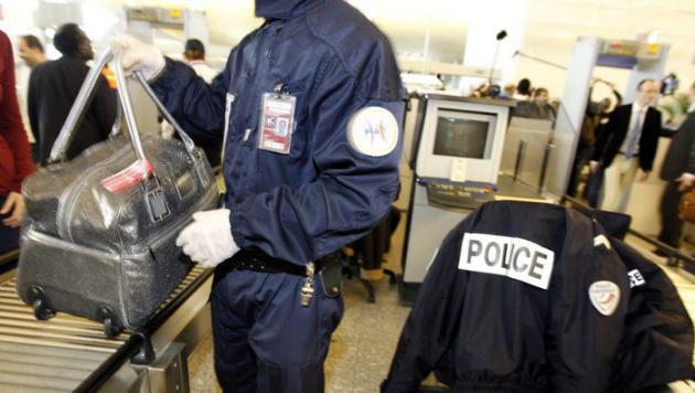 Deux policiers de Roissy en garde à vue pour trafic de drogue