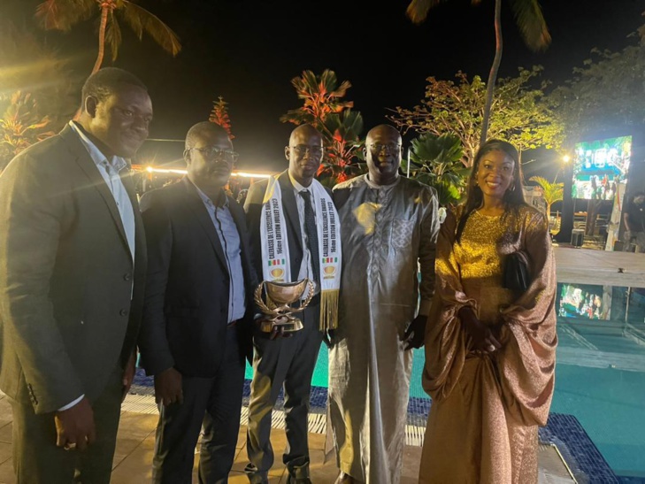 L’ONAS remporte la Calebasse de l’Excellence de l’entreprise la plus performante L’ONAS remporte la Calebasse de l’Excellence de l’entreprise la plus performante