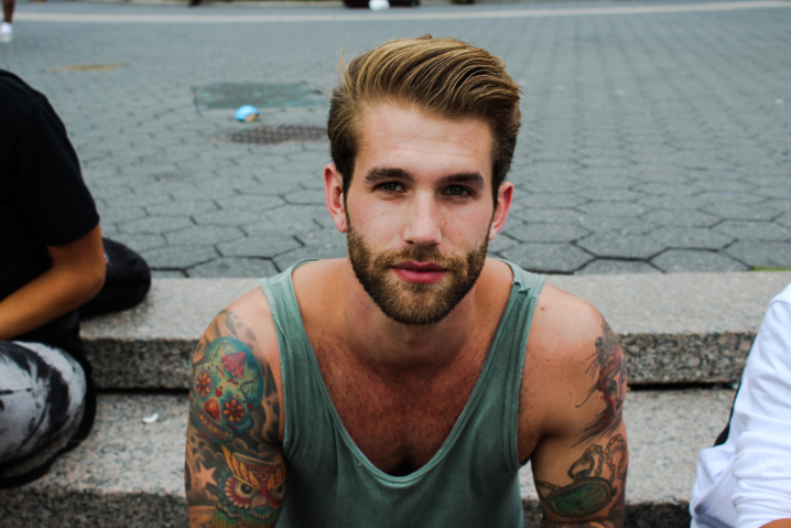 24 raisons complètement logiques de sortir avec un homme tatoué !
