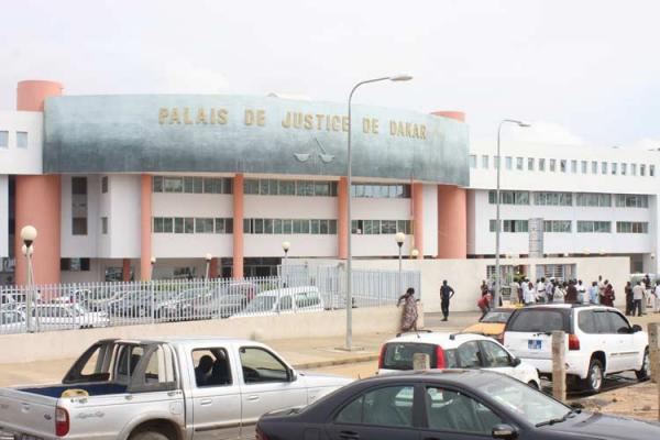 L'avocat de Agboba avertit : « Si le traitement ne cesse pas, il y aura une crise diplomatique entre le Sénégal et le Bénin »