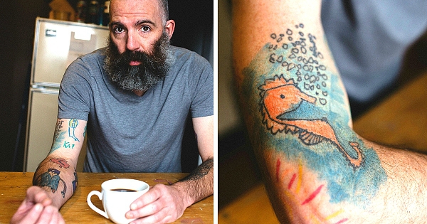 Ce papa se fait tatouer les dessins de son fils sur le bras depuis qu'il a 5 ans ! Il l'a vraiment dans la peau ce gosse...