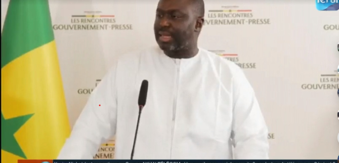 Chavirement d'une pirogue à Ouakam : Abdou Karim Fofana dément le bilan de 18 décès et l'implication de la Marine 