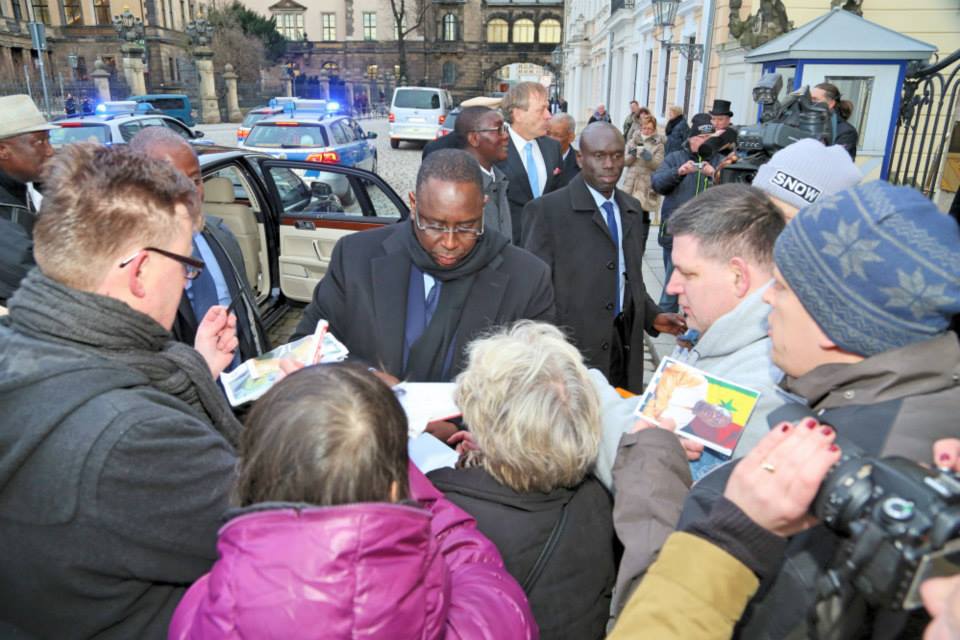 Macky Sall s'envole pour Paris 