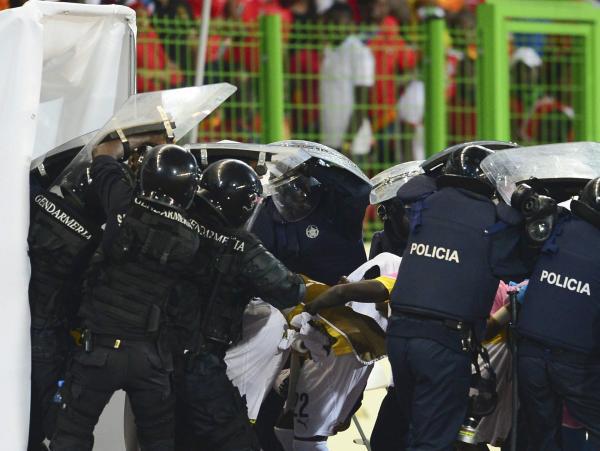 Can 2015 : Laminés par le Ghana, les Equato-Guinéens gâchent la fête et mettent le feu à Malabo