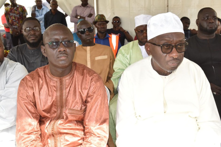 Photos/ ONAS : Cérémonie de remise de pick-up et motos à ses agents et des matériels de lutte contre les inondations aux maires de Pire, Richard Toll et Touba Photos/ ONAS : Cérémonie de remise de pick-up et motos à ses agents et des matériels de lutte contre les inondations aux maires de Pire, Richard Toll et Touba