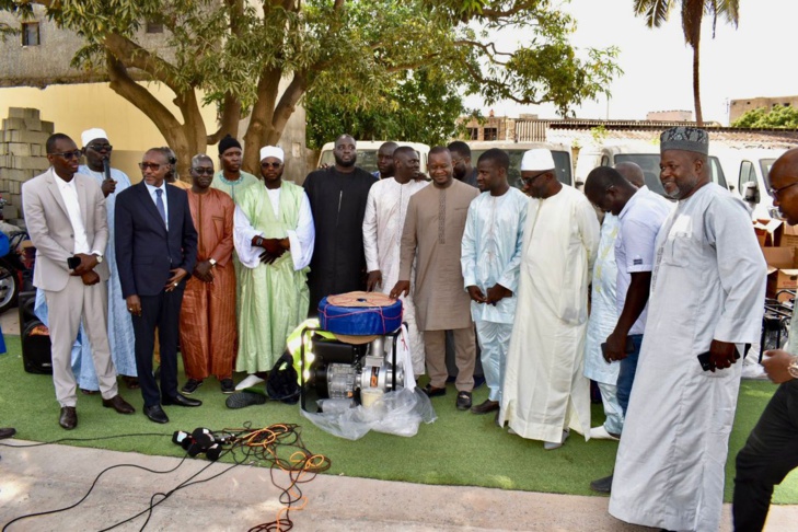 Photos/ ONAS : Cérémonie de remise de pick-up et motos à ses agents et des matériels de lutte contre les inondations aux maires de Pire, Richard Toll et Touba Photos/ ONAS : Cérémonie de remise de pick-up et motos à ses agents et des matériels de lutte contre les inondations aux maires de Pire, Richard Toll et Touba