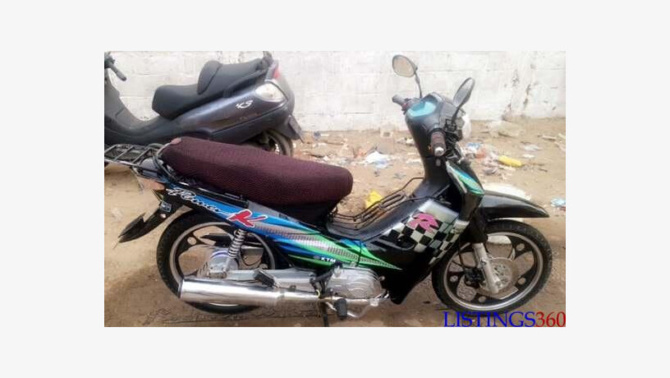 Un conducteur de moto Jakarta poignardé après une tentative de vol