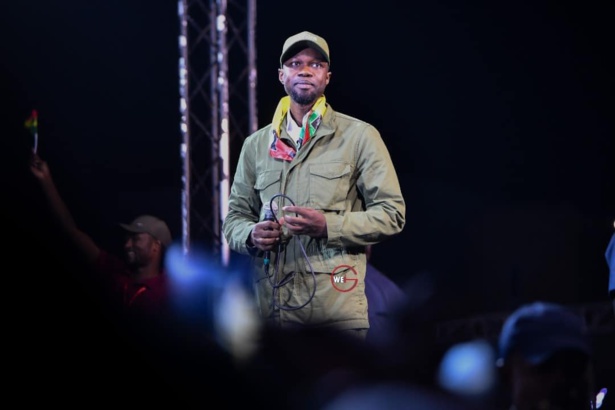 Ousmane Sonko plus que déterminé, donne « ordre solennel » à ses militants, d’arrêter la grève de la faim Ousmane Sonko plus que déterminé, donne « ordre solennel » à ses militants, d’arrêter la grève de la faim