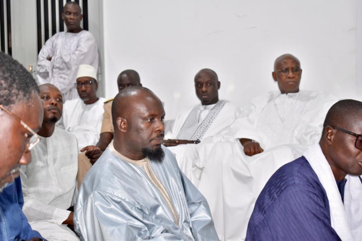 Serigne Bassirou Abdou Khadre Mbacké, Porte-parole du Khalife des Mourides: « Le Président Macky Sall a fait beaucoup d’efforts en matière d’assainissement à Touba » Serigne Bassirou Abdou Khadre Mbacké, Porte-parole du Khalife des Mourides: « Le Président Macky Sall a fait beaucoup d’efforts en matière d’assainissement à Touba »