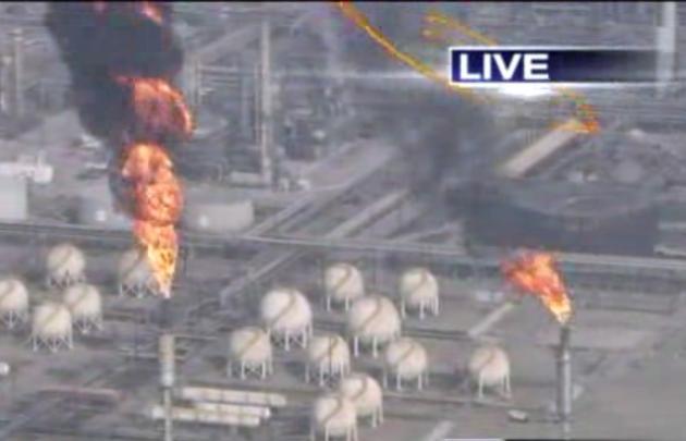 VIDEO. Explosion dans une raffinerie en Californie