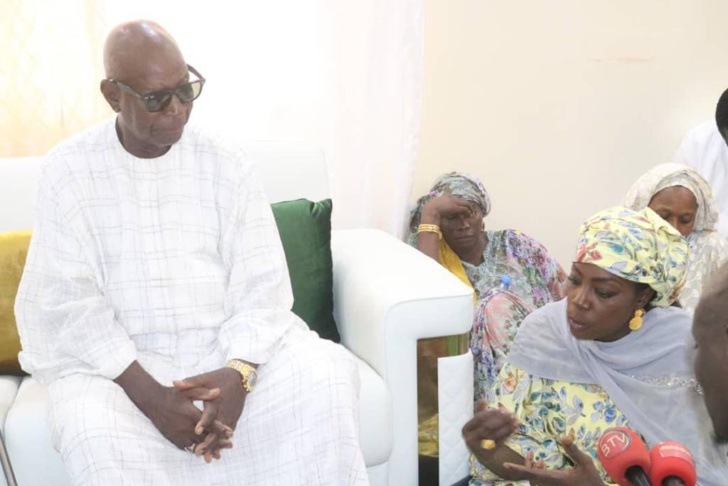 En prélude au grand Magal de Touba : Dr Fatou DIANE GUEYE, Ministre de la Femme, reçue par le khalife général des mourides, Serigne Moutakha Mbacké, ce mardi En prélude au grand Magal de Touba : Dr Fatou DIANE GUEYE, Ministre de la Femme, reçue par le khalife général des mourides, Serigne Moutakha Mbacké, ce mardi