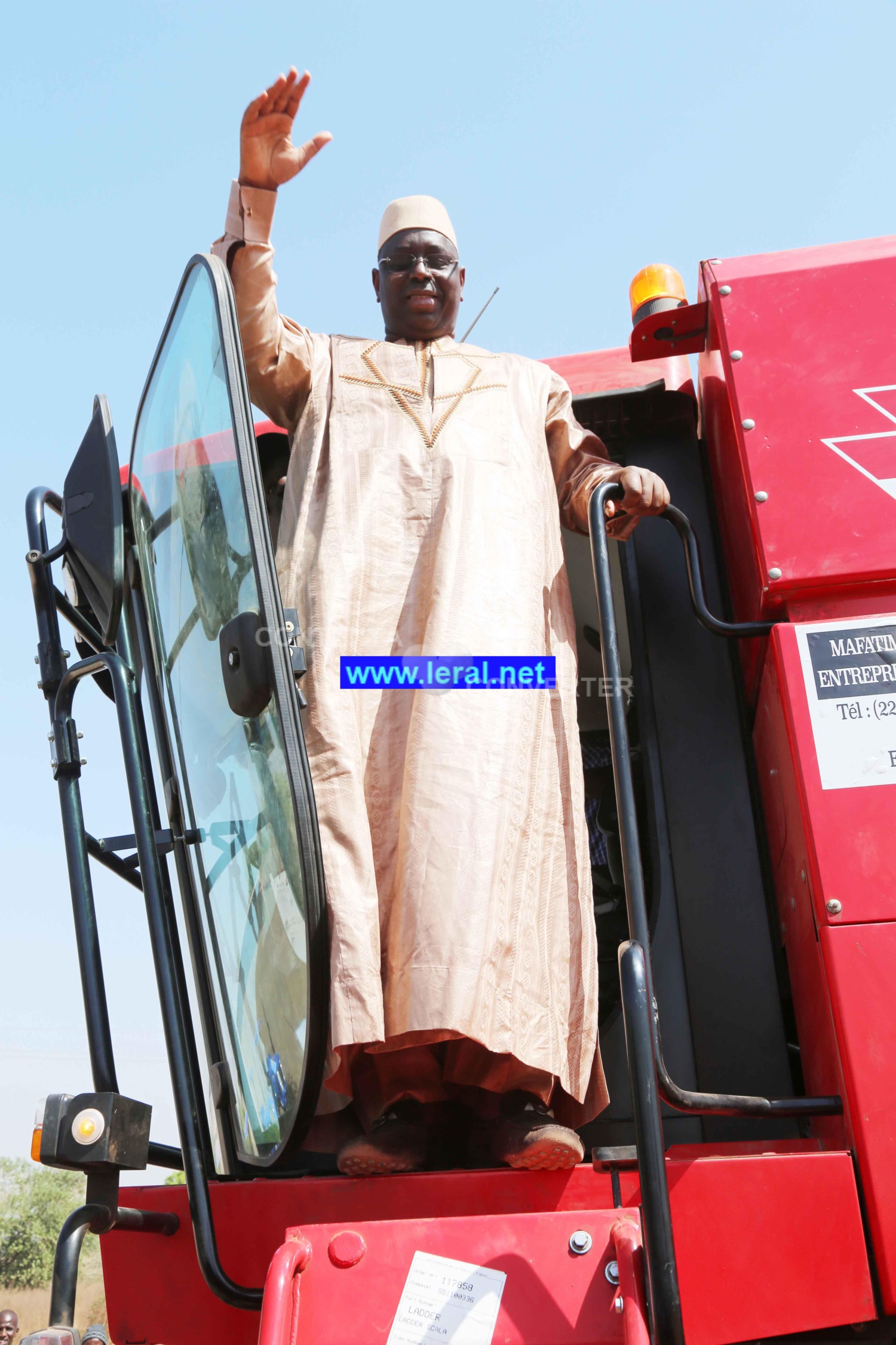 En images visite de Macky Sall dans la vallée de l'Anambé 