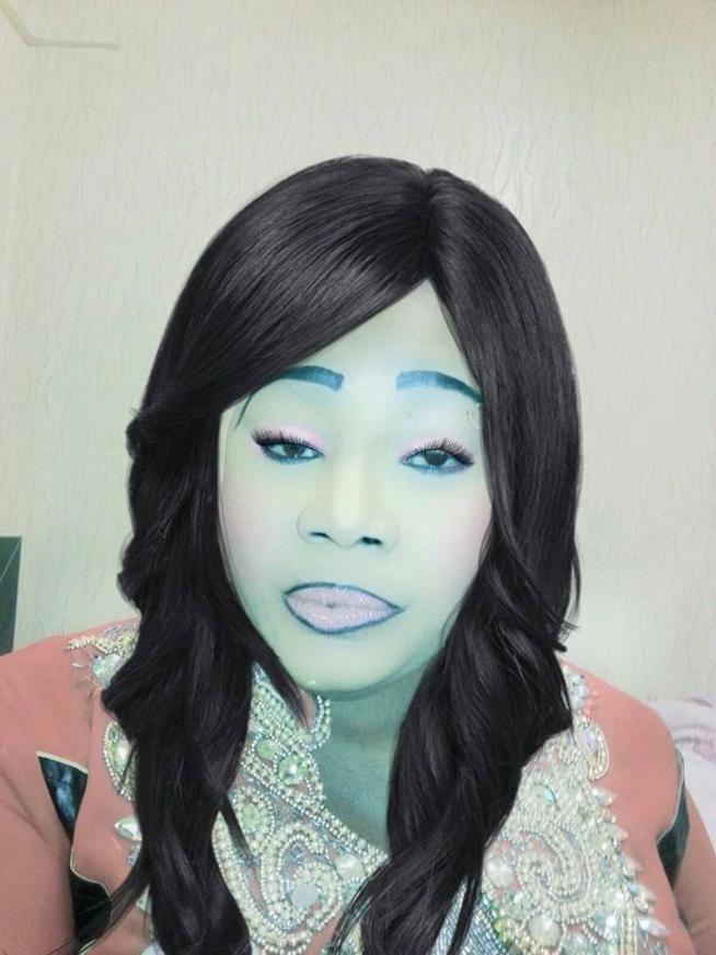 Les awards du pire maquillage. Regardez