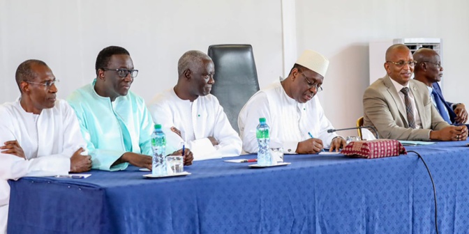 Et si Macky Sall faisait du parrainage, des primaires pour choisir le futur candidat... Par Samuel A.Sarr
