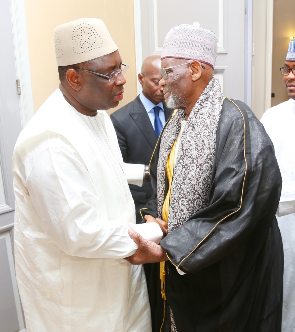 Macky Sall reçoit Cheikh Tidiane Niasse, Khalife général de Médina Baye