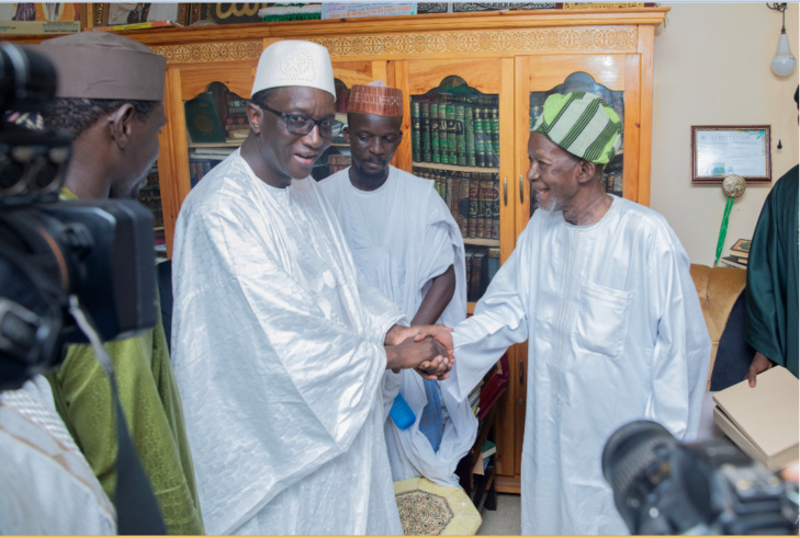 Photos/ Médina Baye: Le Premier Ministre Amadou BA accueilli avec les honneurs