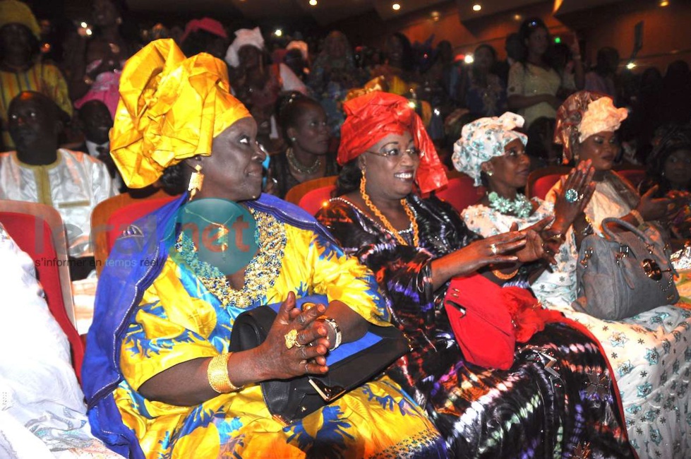 La maman de Titi assiste à l'anniversaire de sa fille au Grand Théâtre