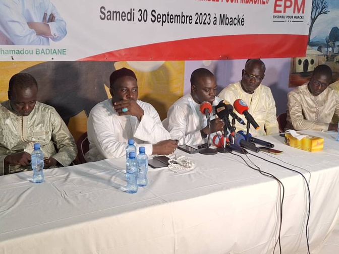 Ensemble pour Mbacké : Un Mouvement Historique pour le Développement ( Mouhamadou Badiane ) Ensemble pour Mbacké : Un Mouvement Historique pour le Développement ( Mouhamadou Badiane )