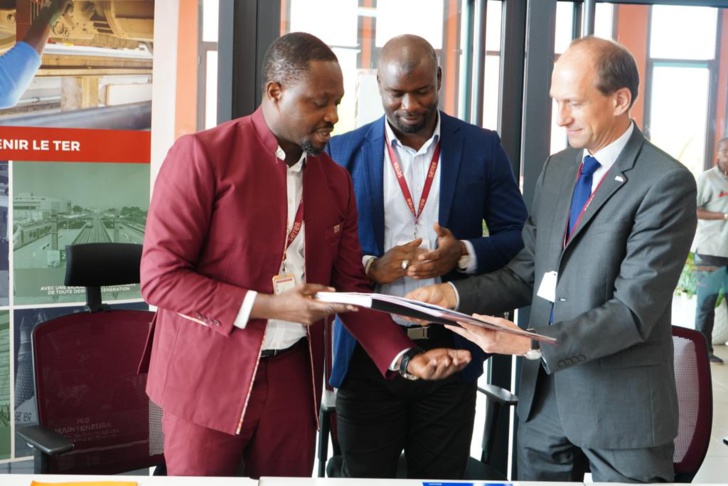 Signature de CDI à la SETER: Un engagement envers les collaborateurs Signature de CDI à la SETER: Un engagement envers les collaborateurs